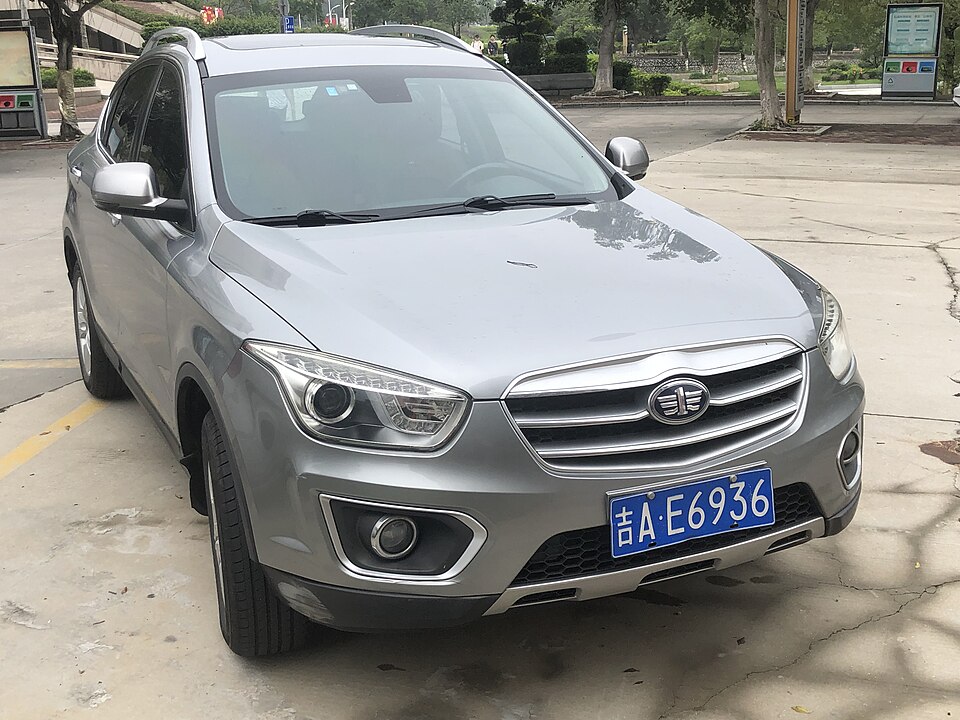 FAW Besturn X80 — автомобиль марки FAW