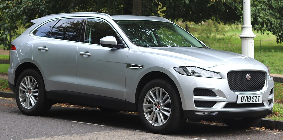 Jaguar F-Pace — автомобиль марки Jaguar