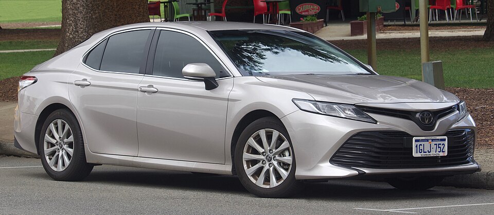 Toyota Camry — автомобиль марки Toyota